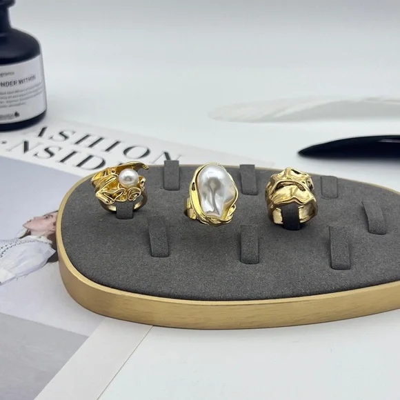 Elegant Gold and Pearl Ring Set - Picture 1 of 8